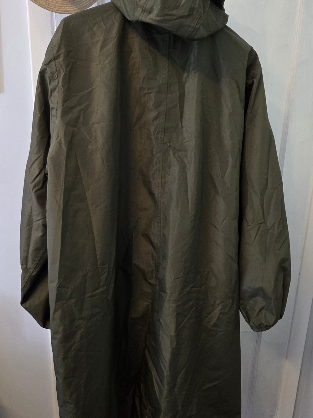 Women's Olive Hooded Raincoat with Breathable Mesh Lining - Picture 5 of 5